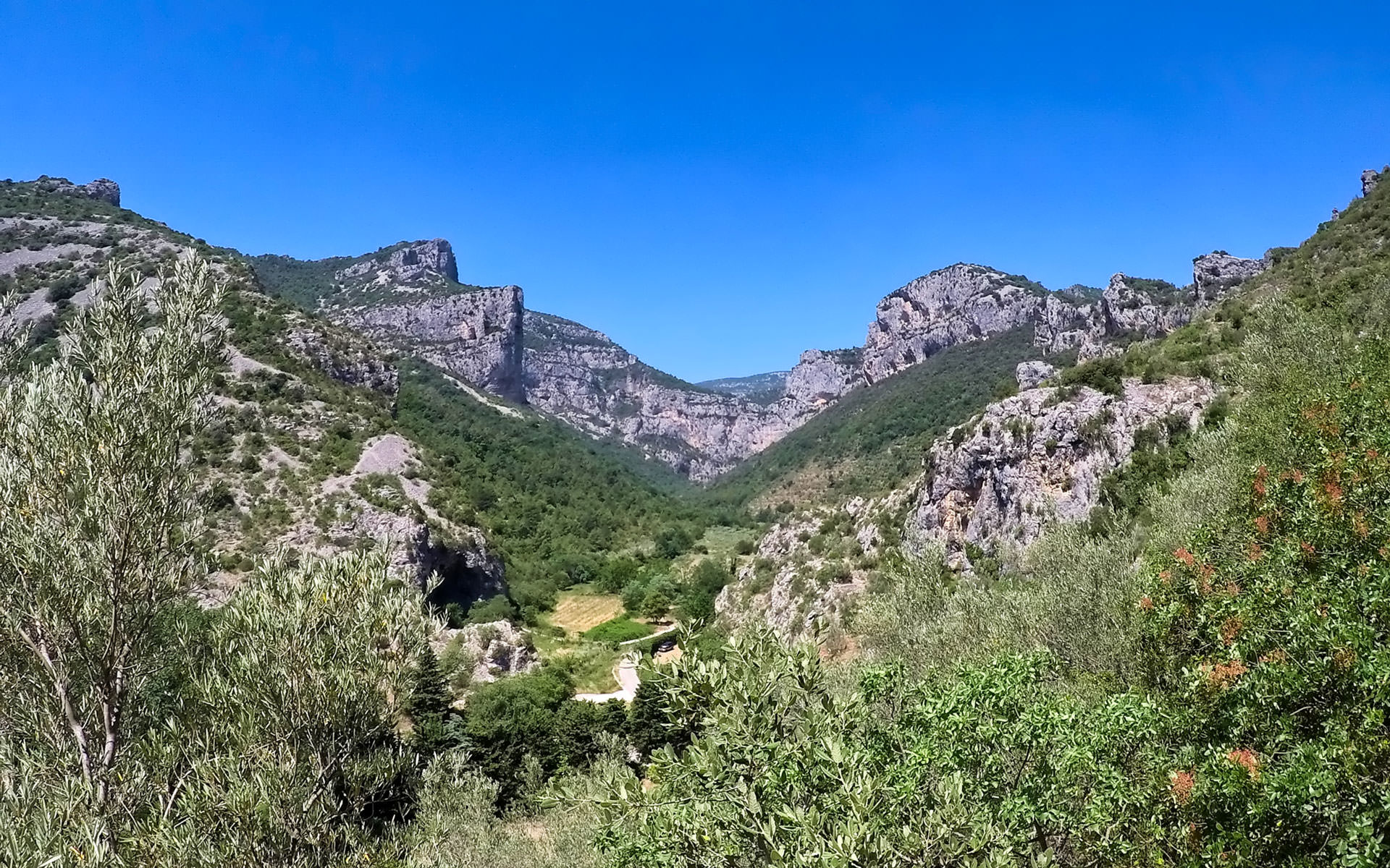 Cirque de l'Infernet © E Brendle Cirque de l'Infernet