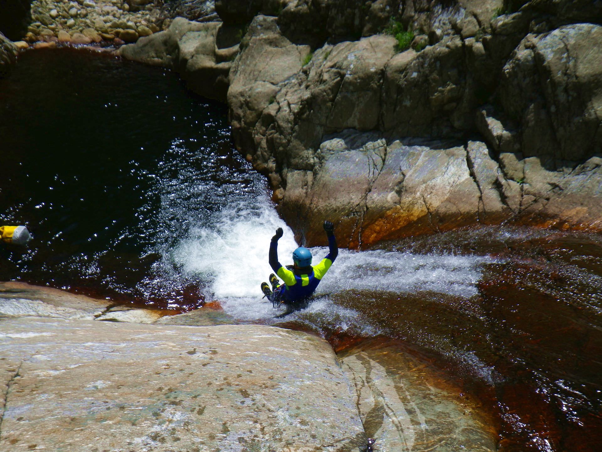 Caroux toboggan en canyon