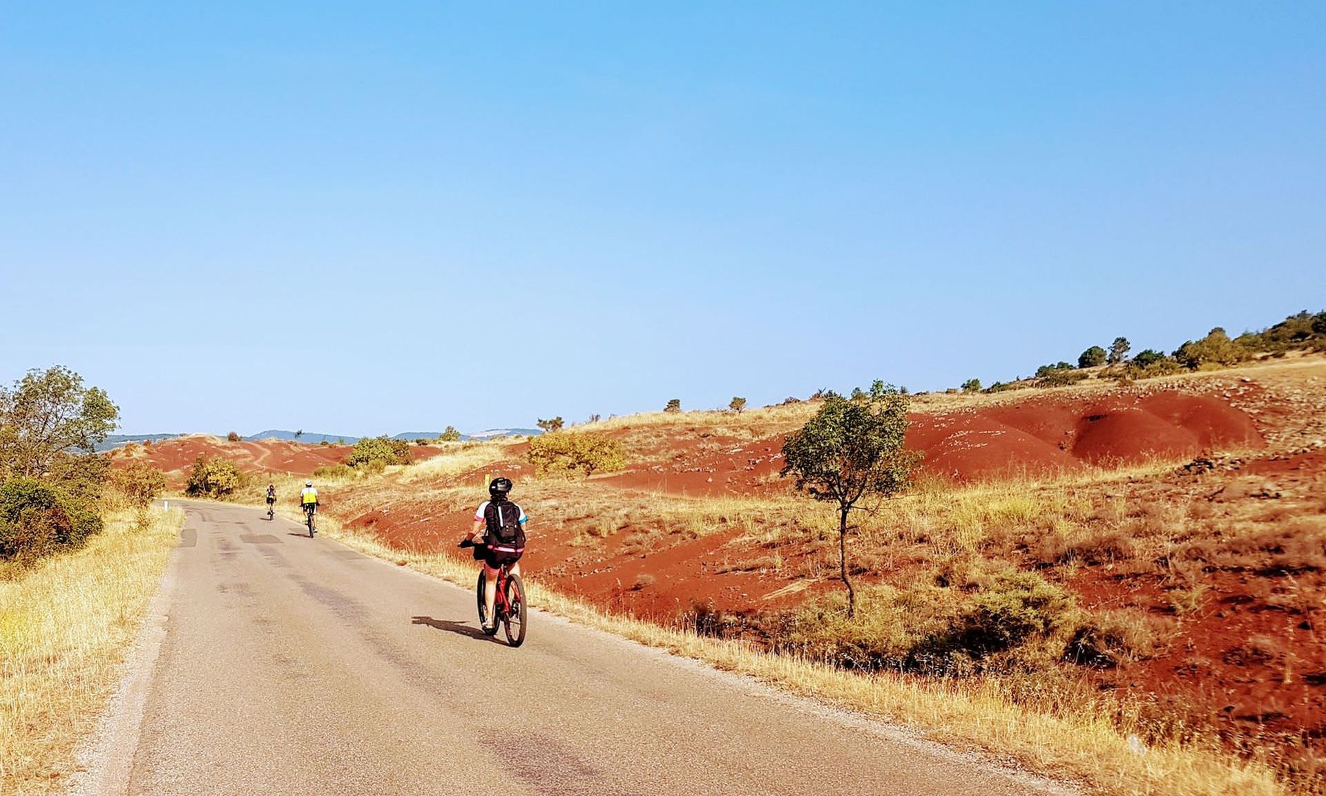 Cyclistes entre Liausson et Salasc