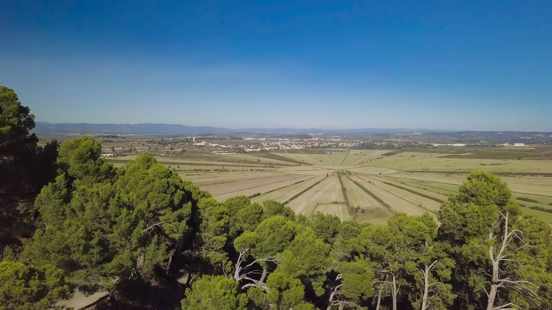 L'étang de Montady vu depuis l'oppidum d'Ensérune