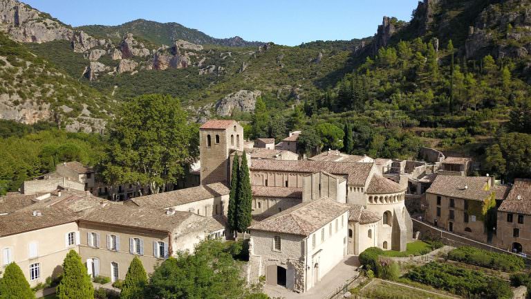 Vue de Saint-Guilhem-le-Désert