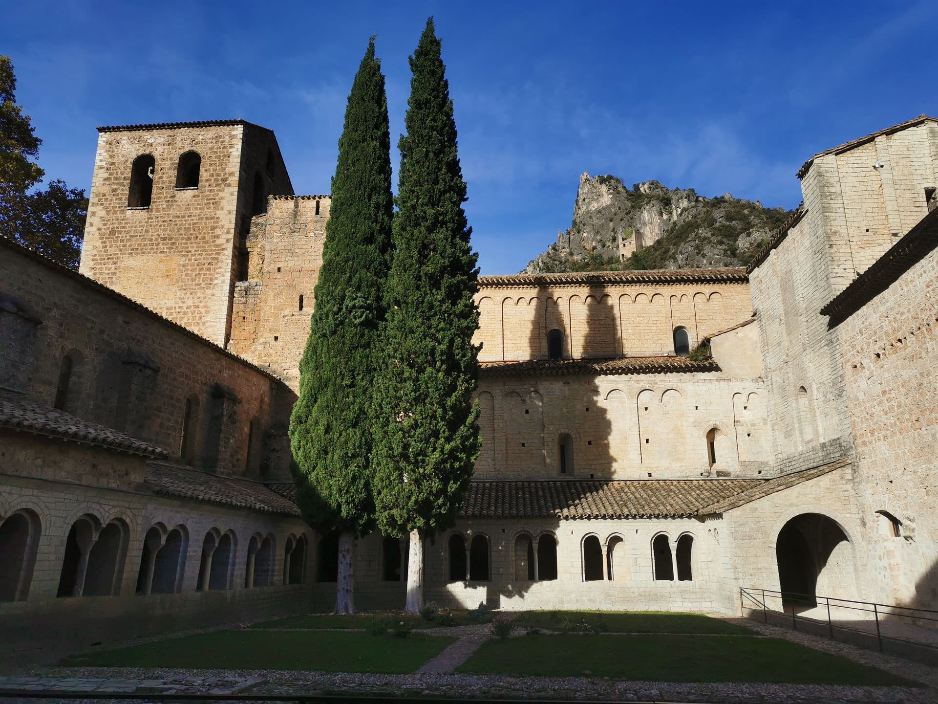 Clître de l'Abbaye de Gellone - Saint Guilhem le Désert