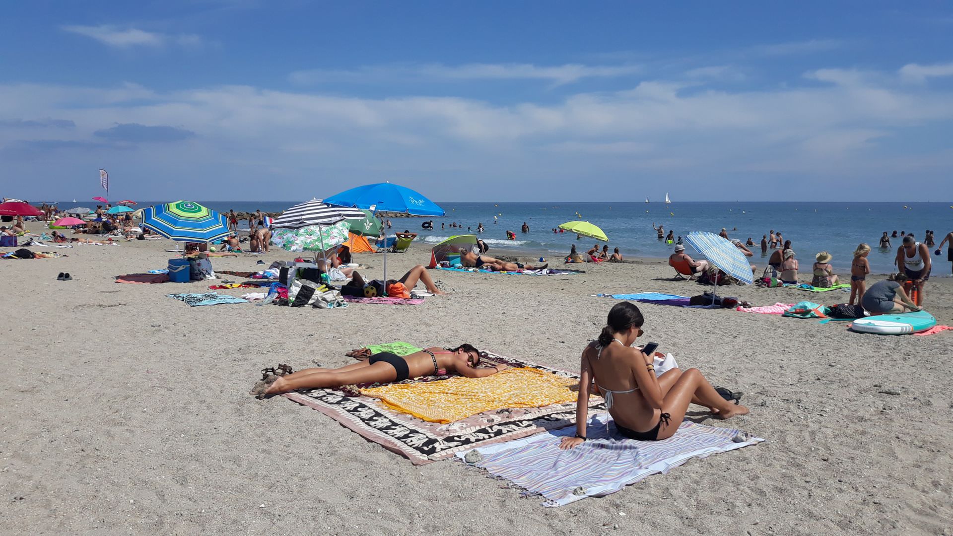 Bronzette et farniente sur la plage de Frontignan