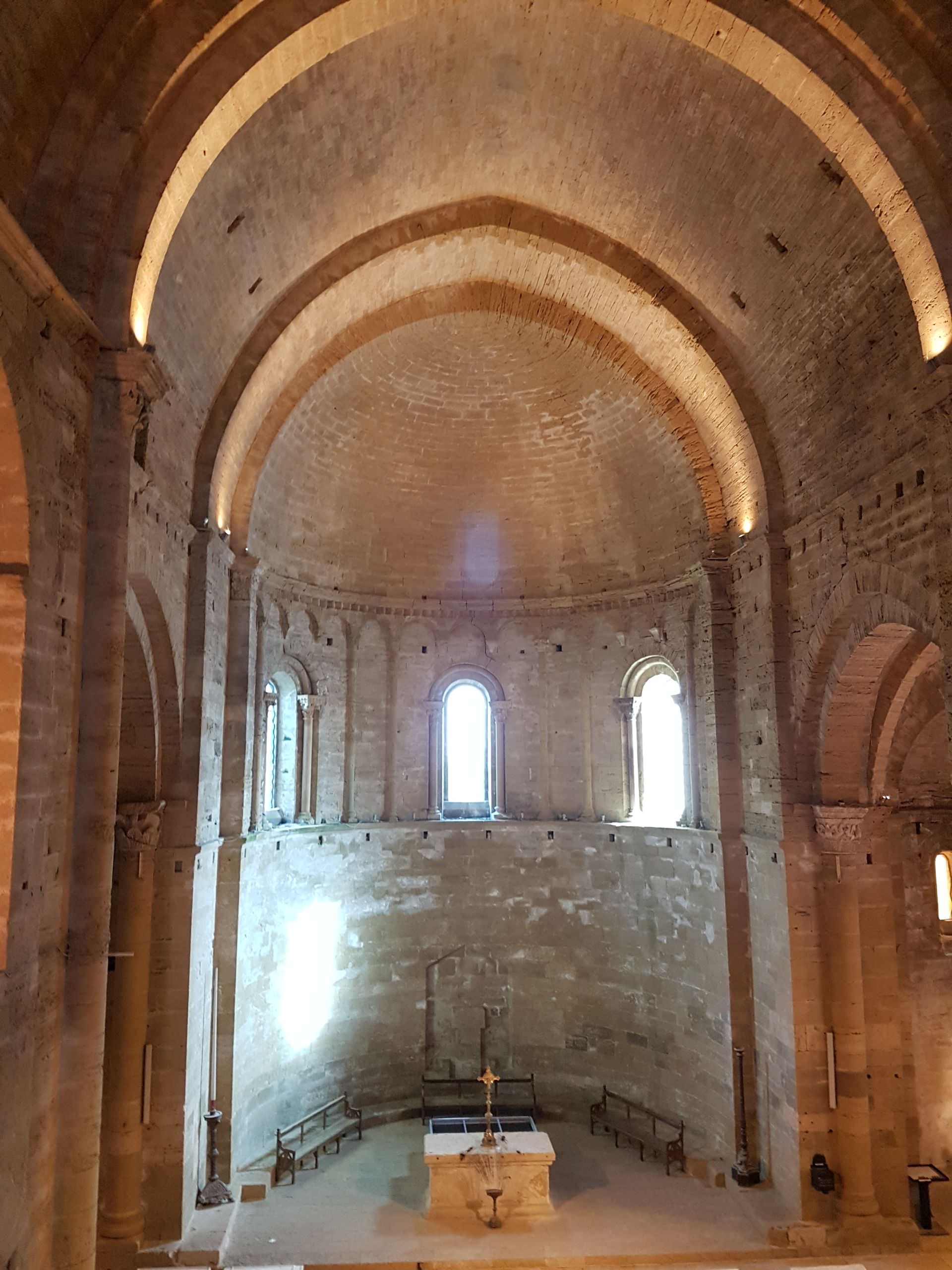 Intérieur de la Cathédrale de Maguelone