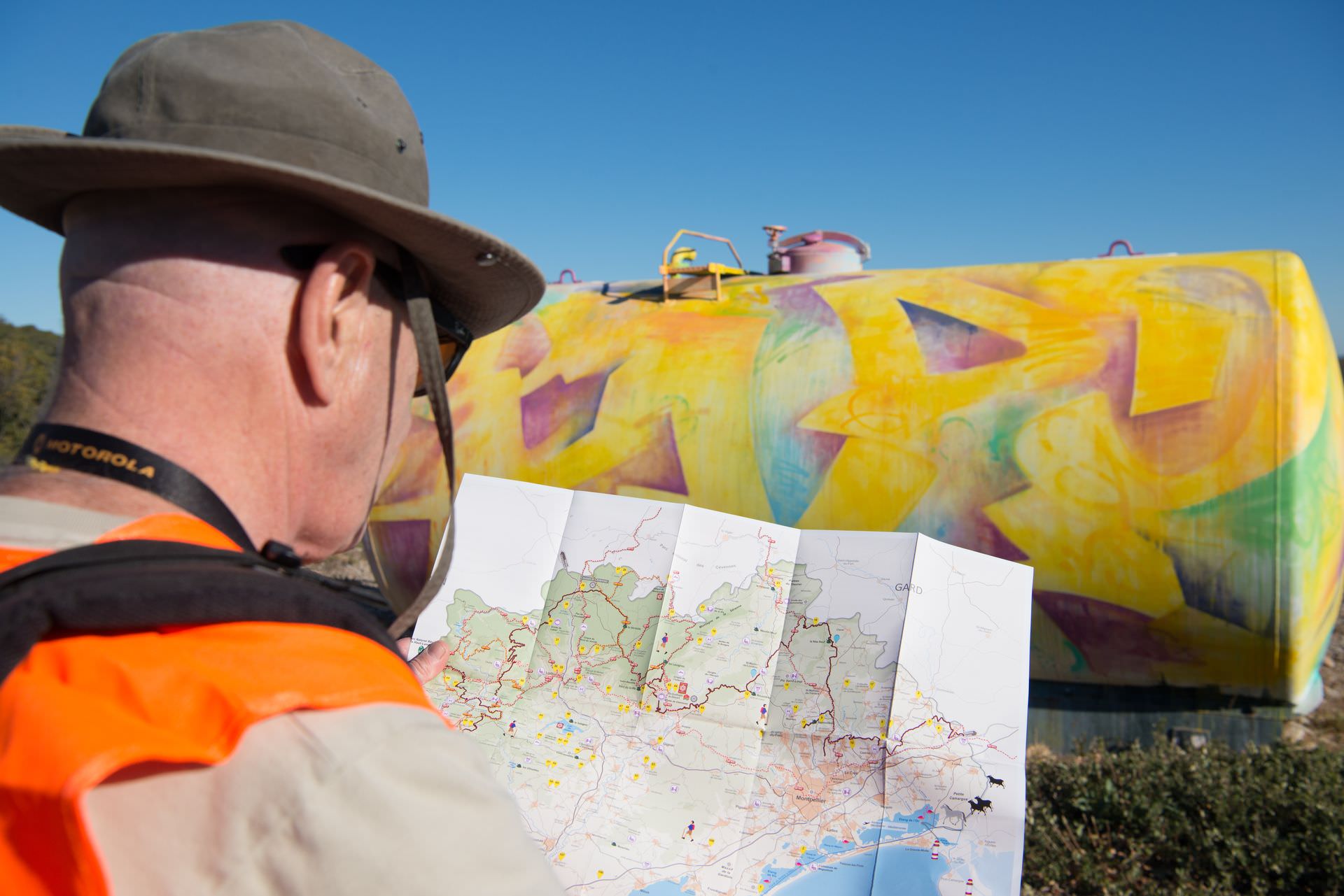 Cit'Art, randonnée dans le Massif de la Gardiole à la recherche des citernes graffées par des artistes