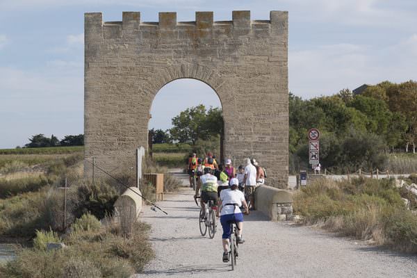 A vélo près de la porte de Maguelone