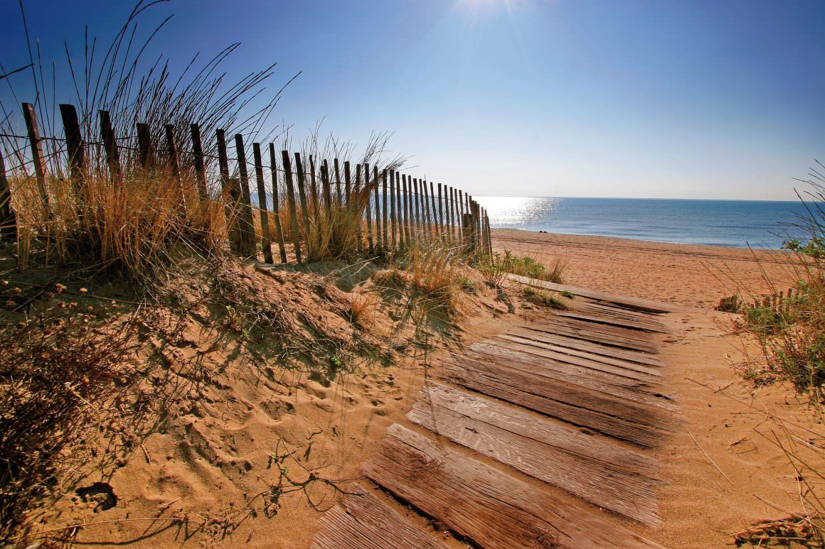Les plages biterroises © G. Deschamps - Office de Tourisme de Béziers Méditerranée Entrée sur les plages biterroises