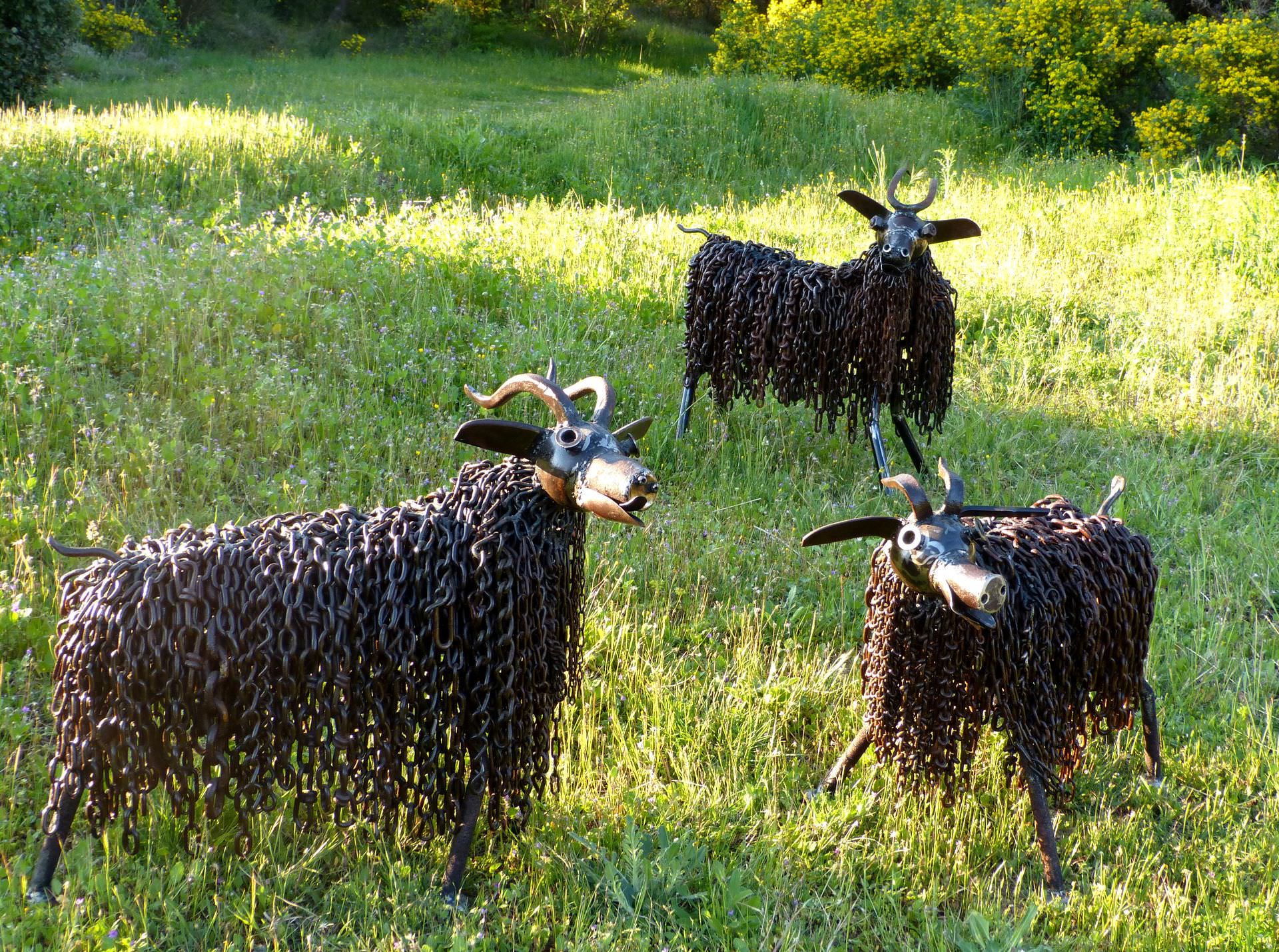 Chèvres au pré en fer des Atelier Annick et Charly à Saint Guiraud