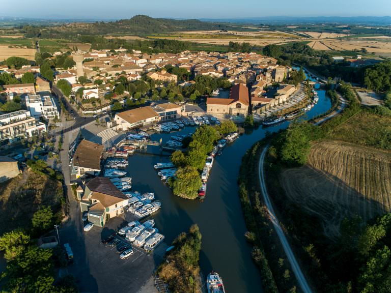 Vue aérienne du port de Colombiers