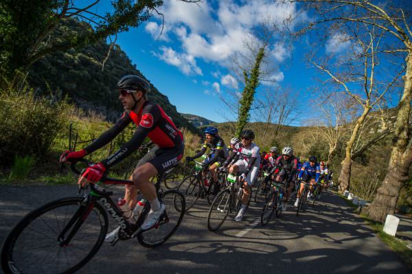 Cyclosportifs pendant l'Héraultaise