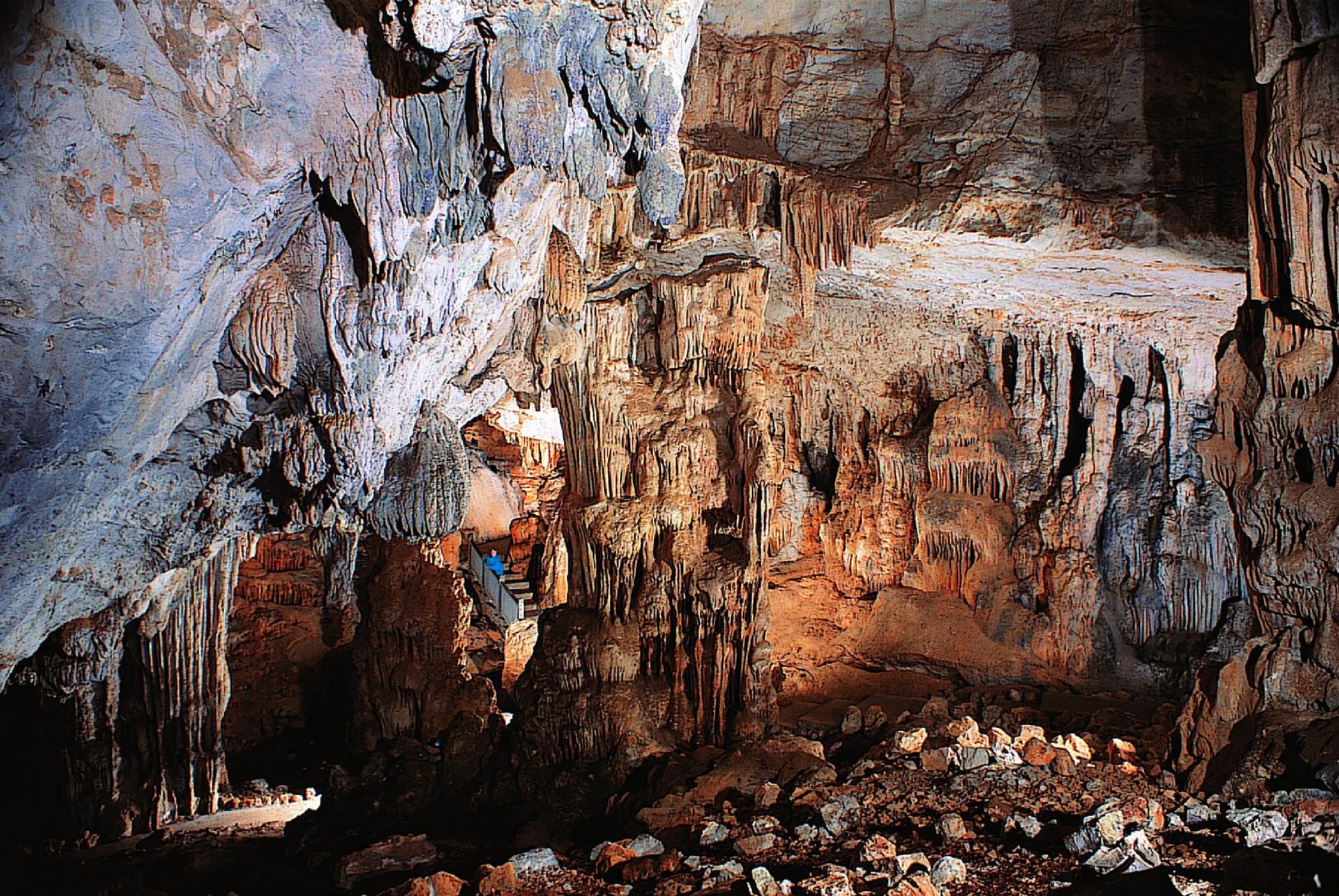 Concrétions, grotte des Demoiselles