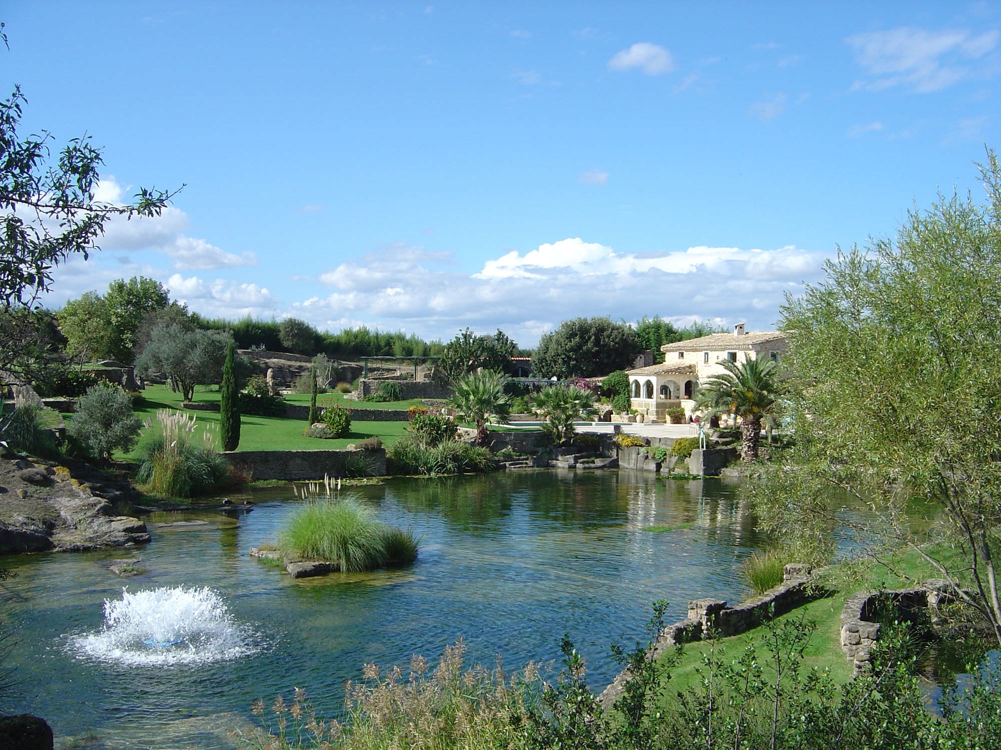 Jardin Saint-Adrien à Servian