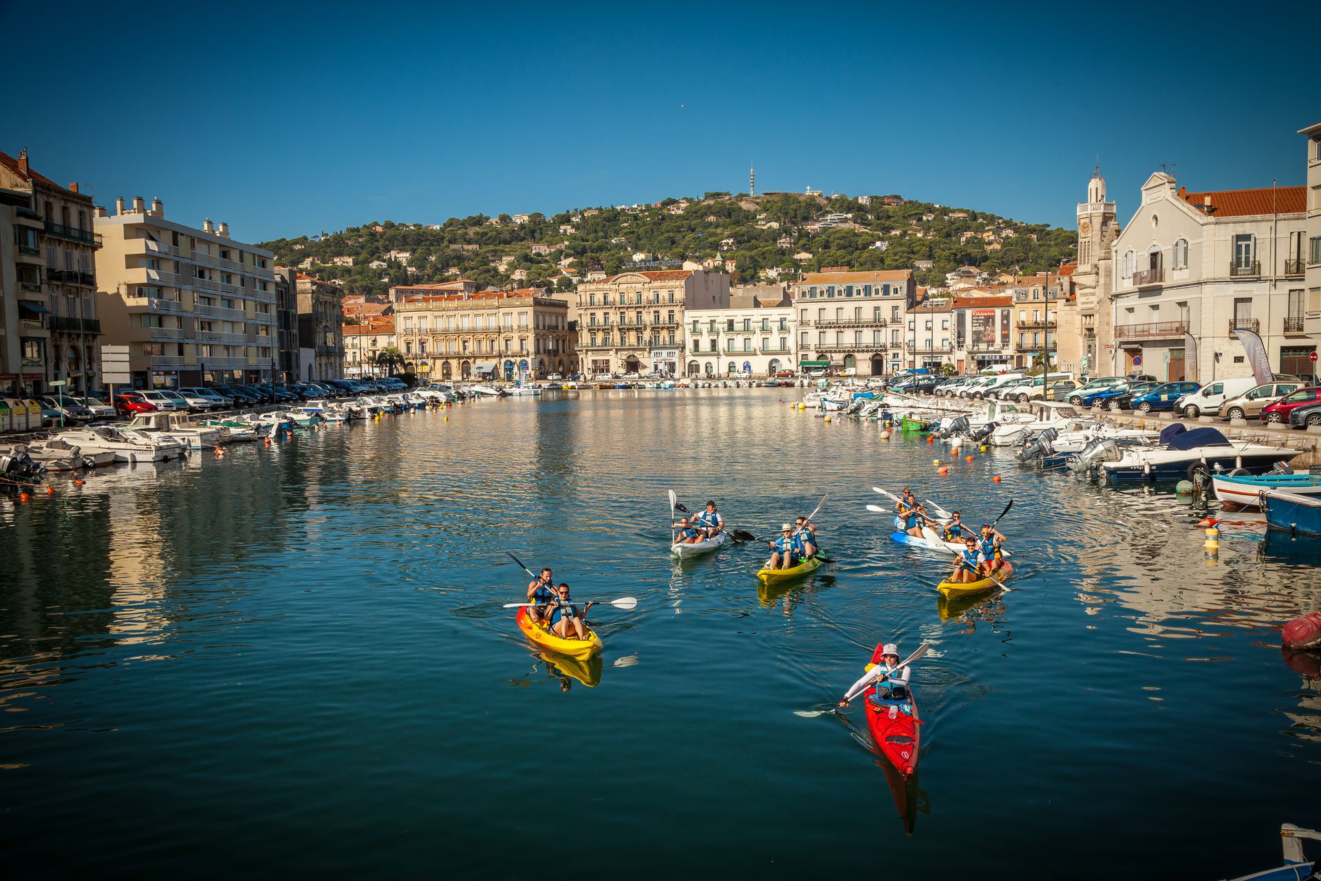 Kayak sur les canaux à Sète