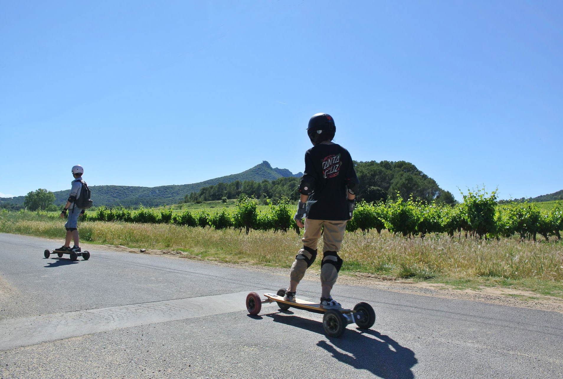 Longboard vigne et Pic St loup avec Vue d'en Haut