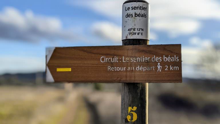 PR randonnée - balisage du sentier des Béals à Salasc