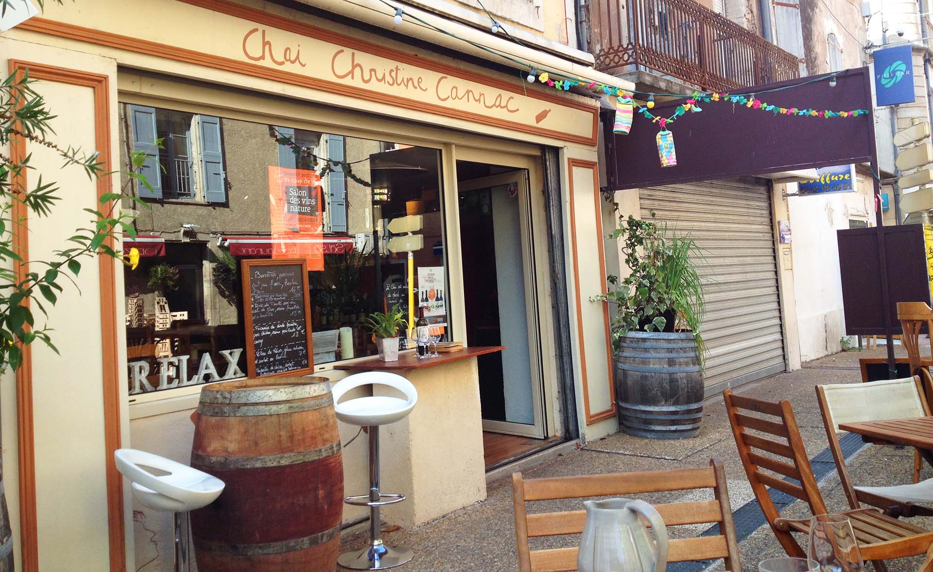 Terrasse du Bar à Vins Naturels de Bédarieux - Chai Christine Cannac