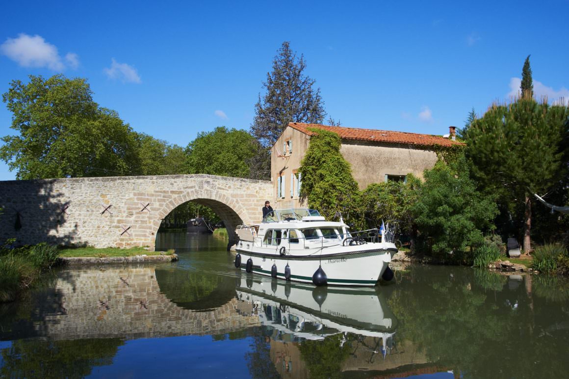 Péniche sur le Canal du Midi avec France Fluviale