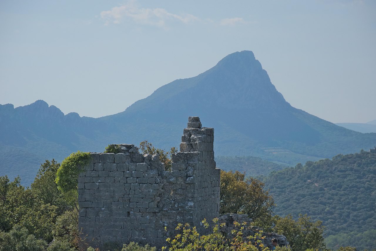 Tour de Salles et Pic Saint Loup