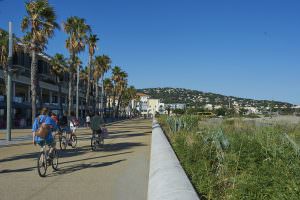 Balade en vélo sur le Lido à Sète