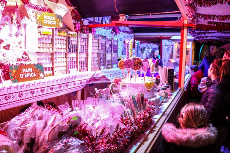 Friandises au marché de Noël la forêt magique à la Grande Motte