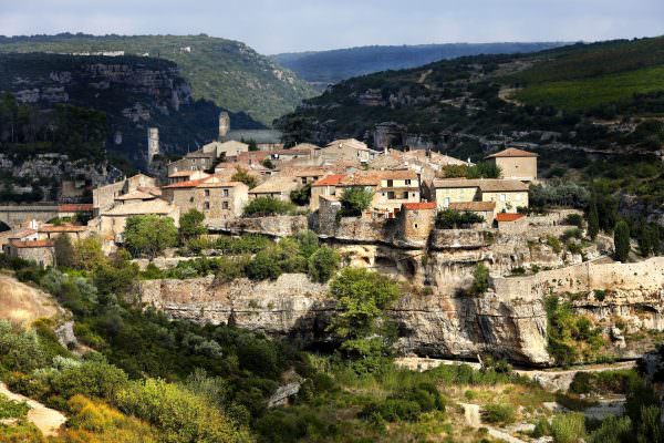 Vue sur la cité de Minerve, patrimoine, culture, histoire