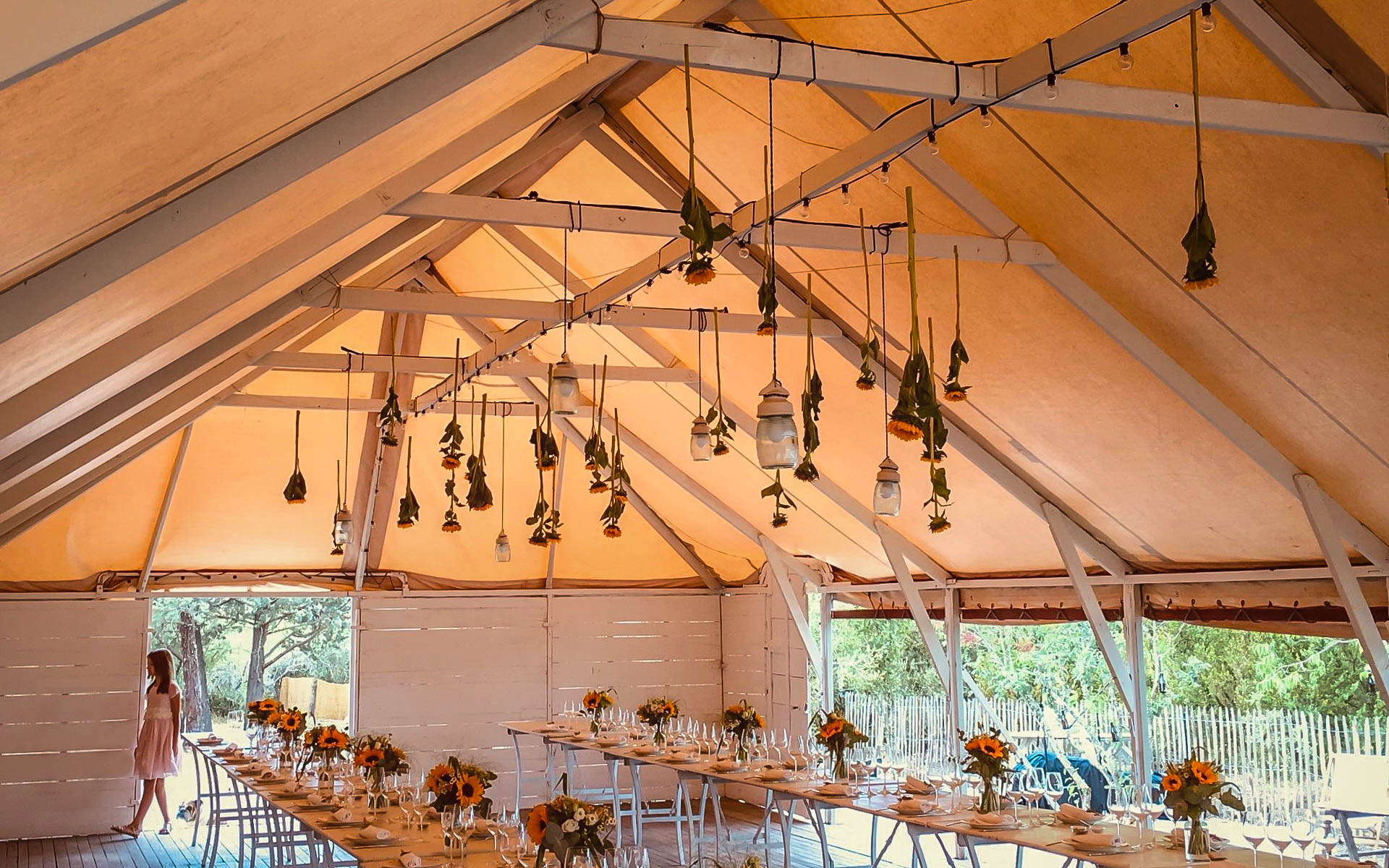 Salle de réception du Mas de la Plume au Rouet au pied du Pic Saint Loup