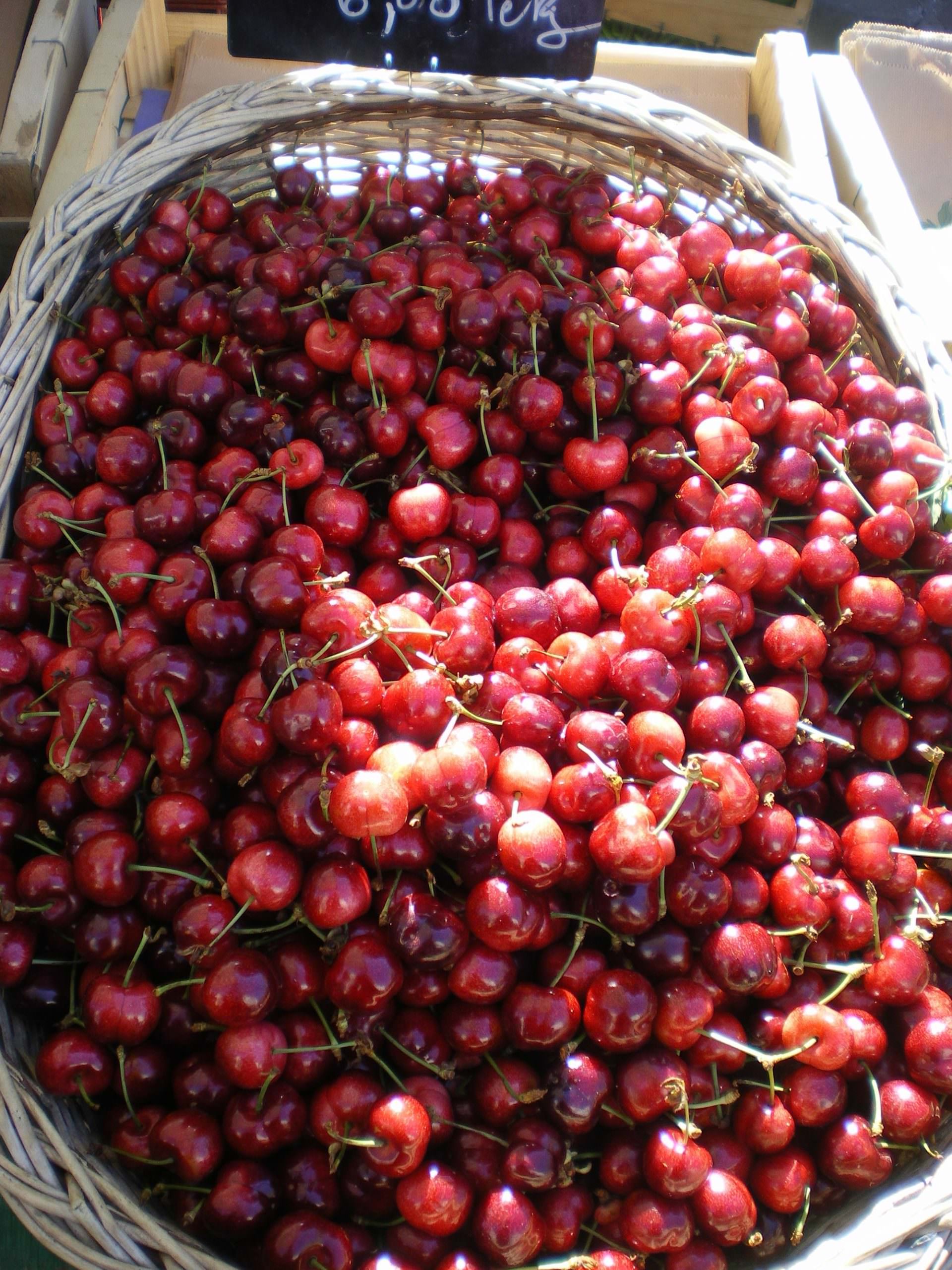 Cerise Fruits, variétés, production, saisonnalité