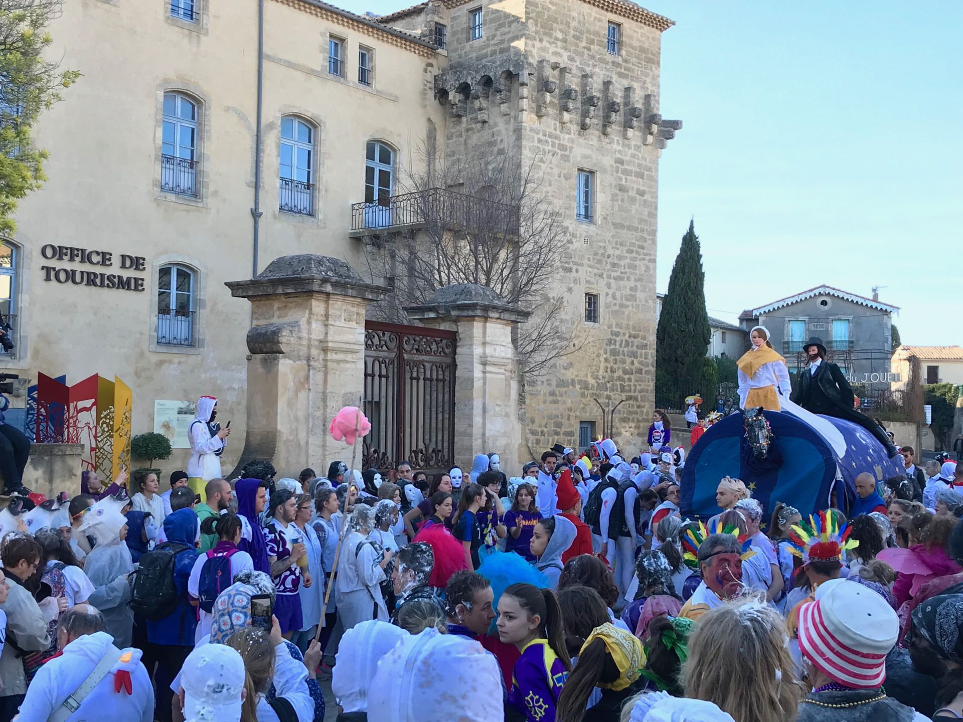 Poulain de Pézenas animaux totémiques