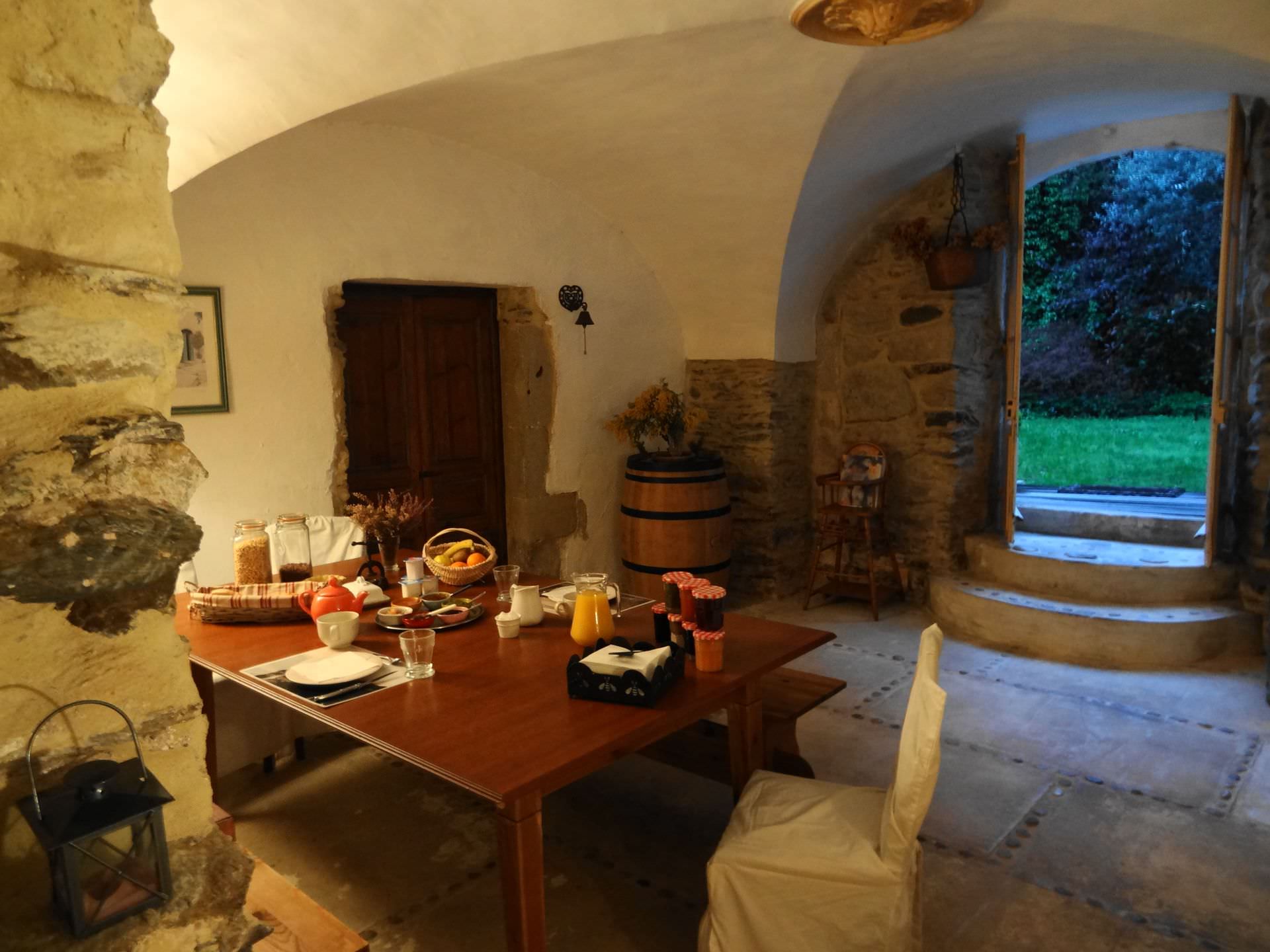 Petit déjeuner à La Maison d'Hôtes au Poujol sur Orb dans le Haut Languedoc