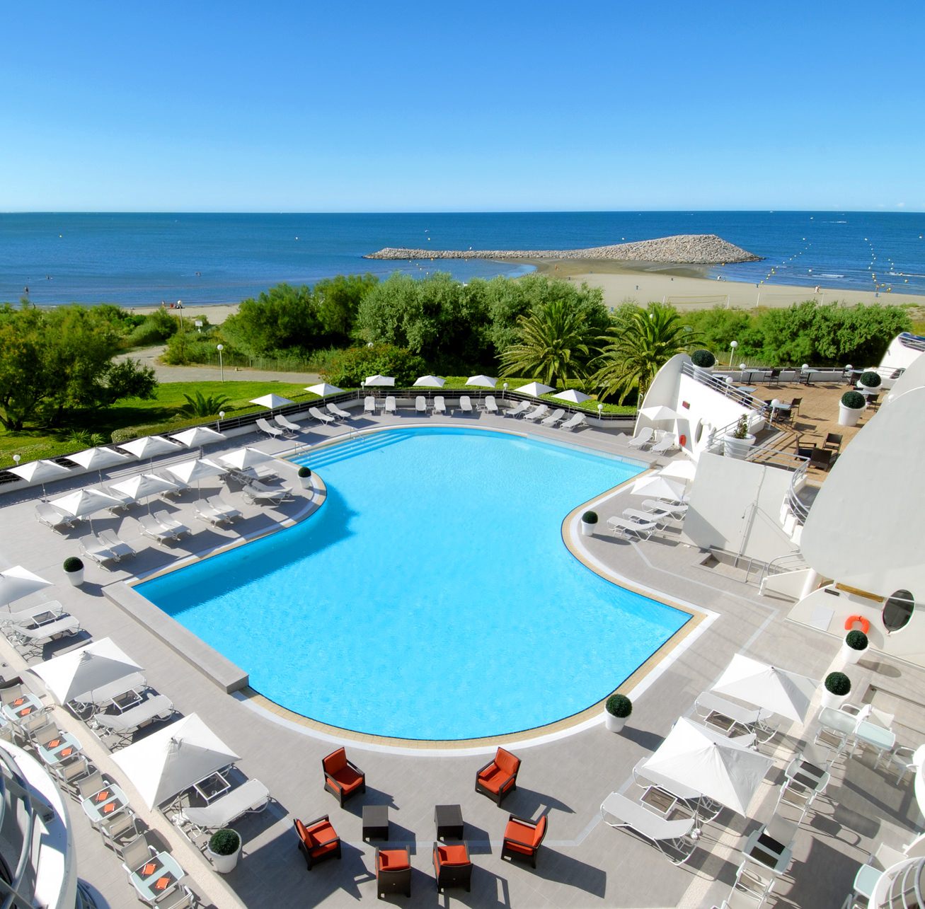 Piscine de l'Hôtel Thalasso Les Corallines à la Grande Motte