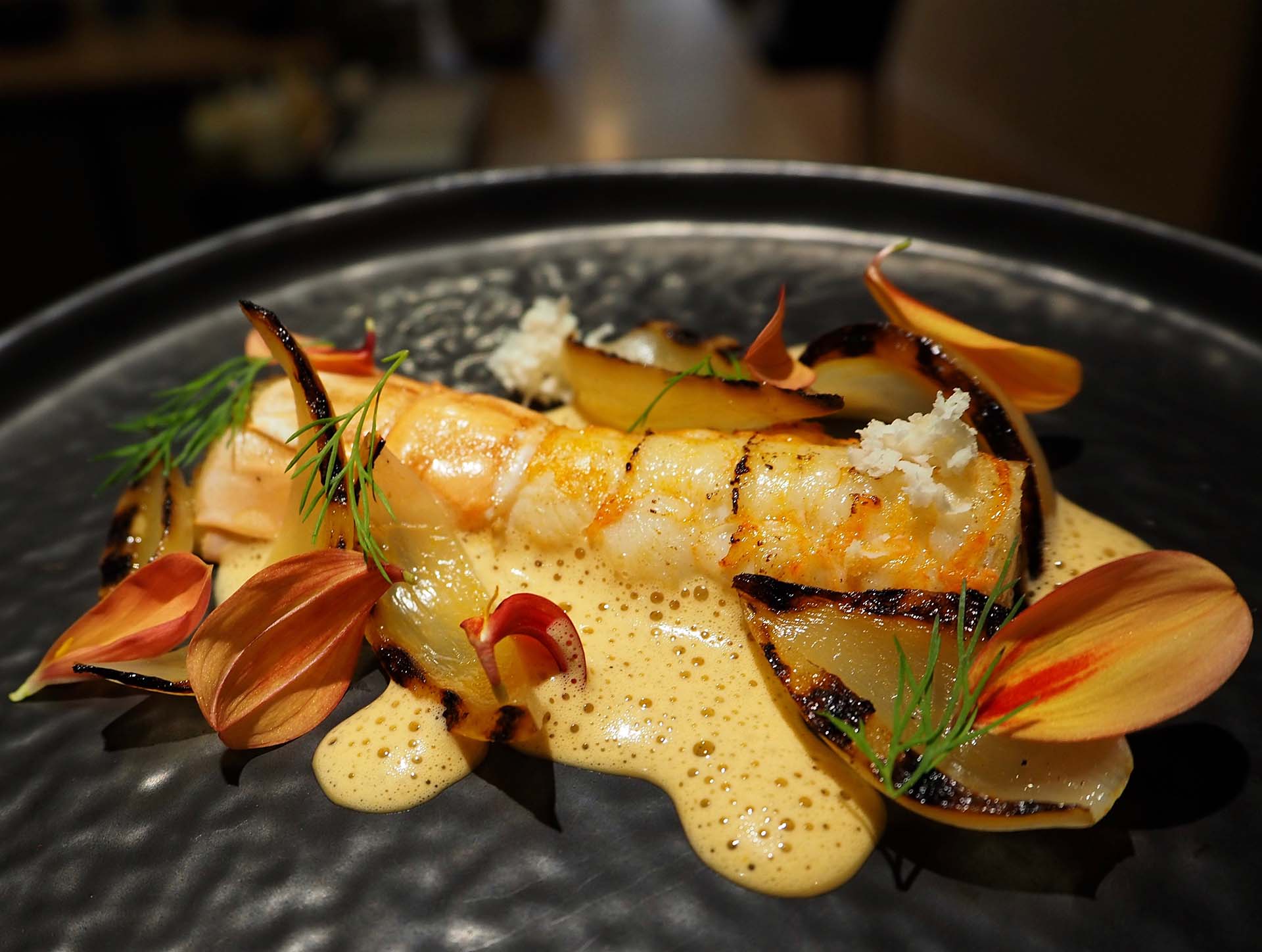 Recette langoustine aux oignons doux des Cévennes au restaurant le Reflet d'Obione