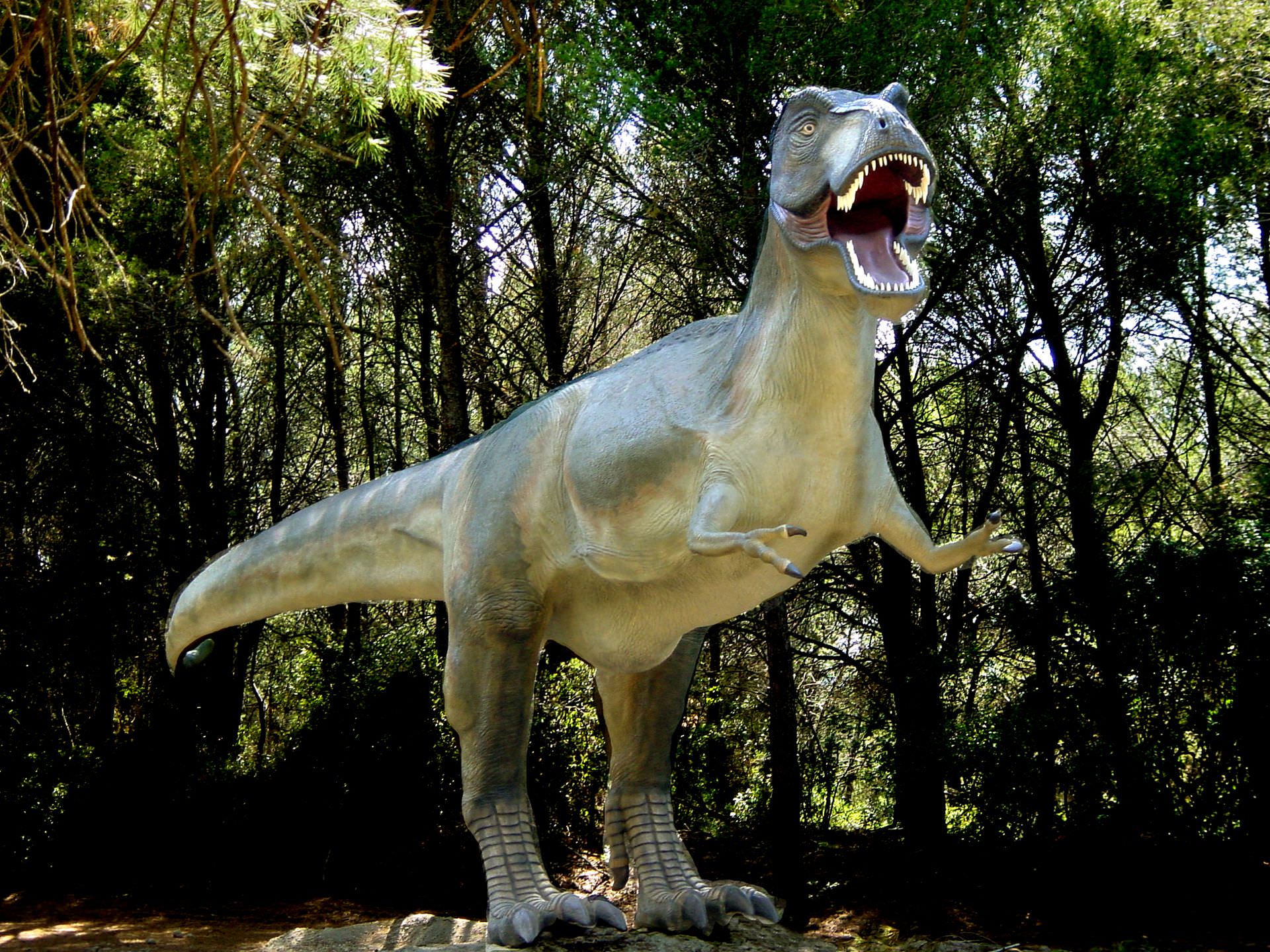 Tyrannosaurus-rex à La plaine des dinosaures à Mèze