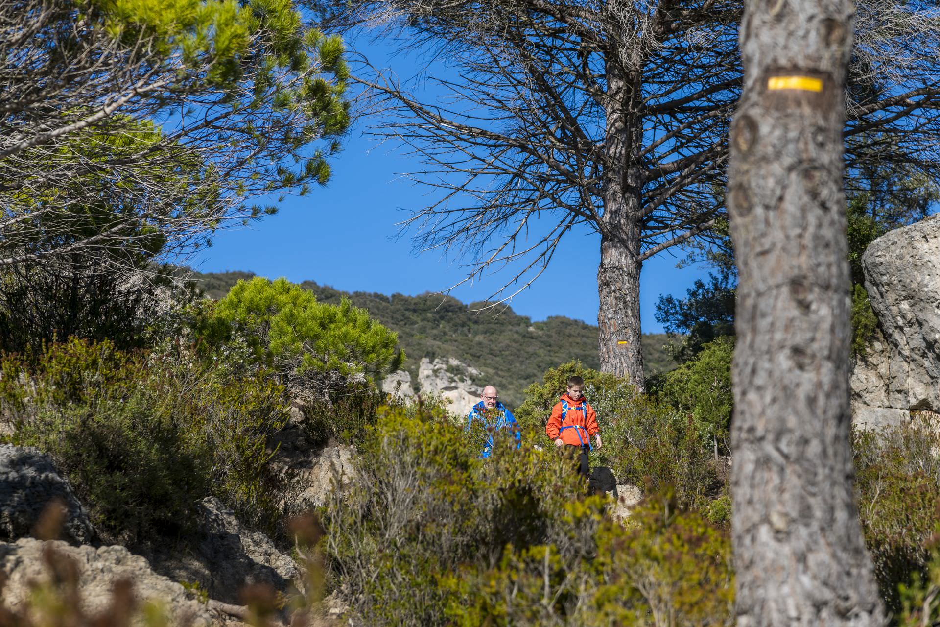 Randonnée en famille dans le Cirque de Mourèze