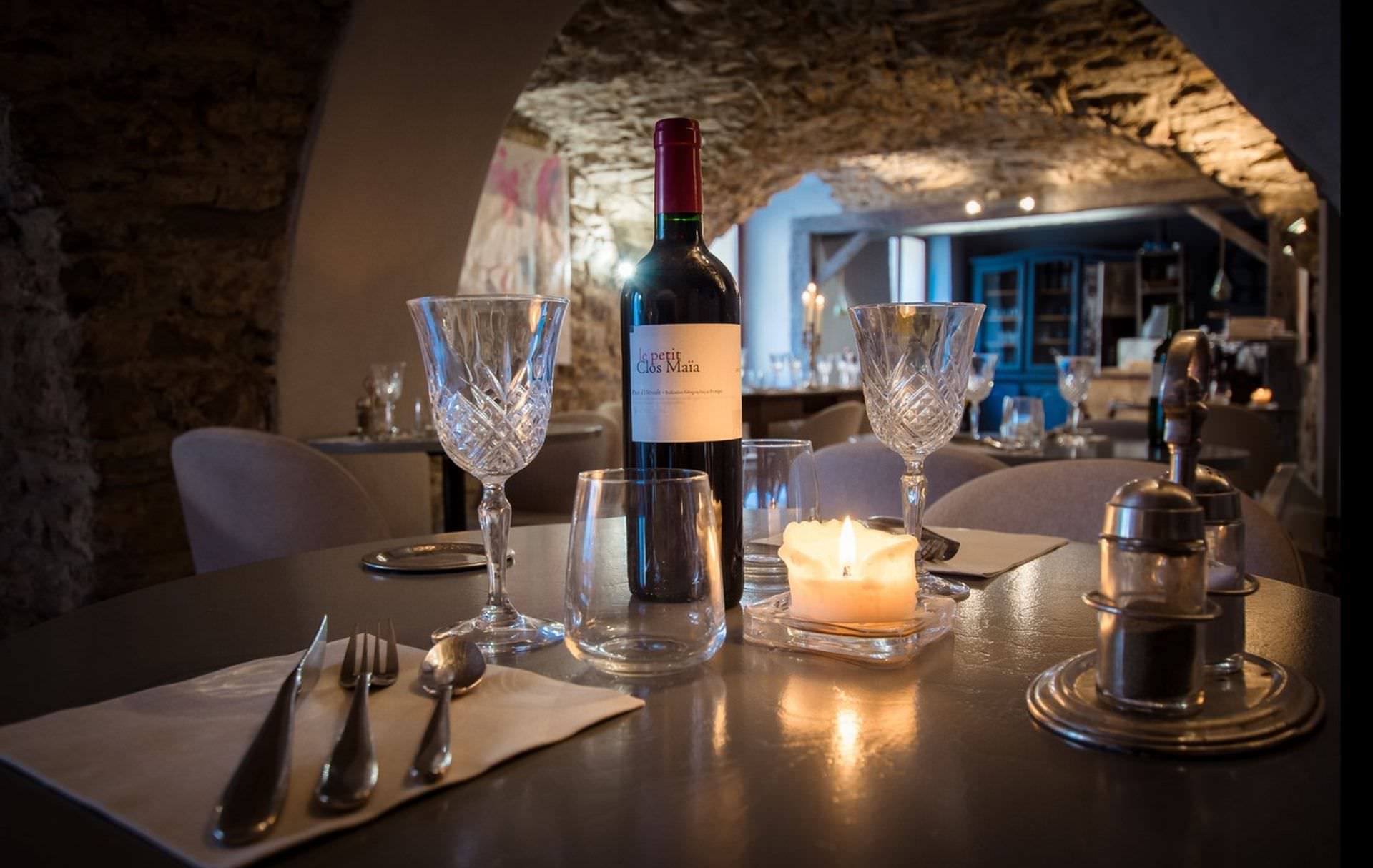 Restaurant L'Ogustin à La Vacquerie Saint Martin, au coeur du Larzac méridional près du Cirque de Navacelles