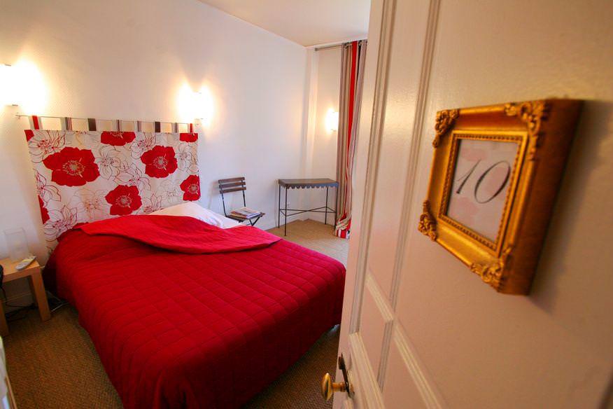 © Hôtel des Poètes Chambre de l'hôtel des poètes