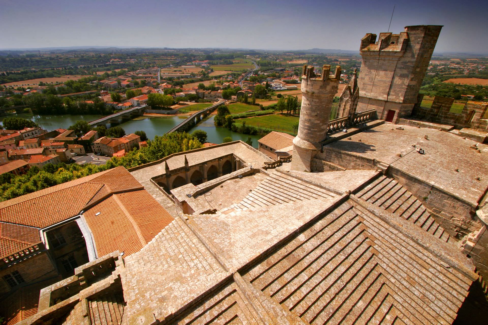 Béziers Méditerranée © Gilles Deschamps Vue de la cathédrale de béziers