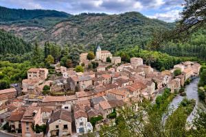 Le village d'Avène-Les-Bains