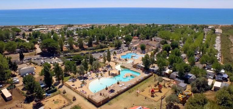 Vue aérienne du Camping Méditerranée Plage à Vias Plage