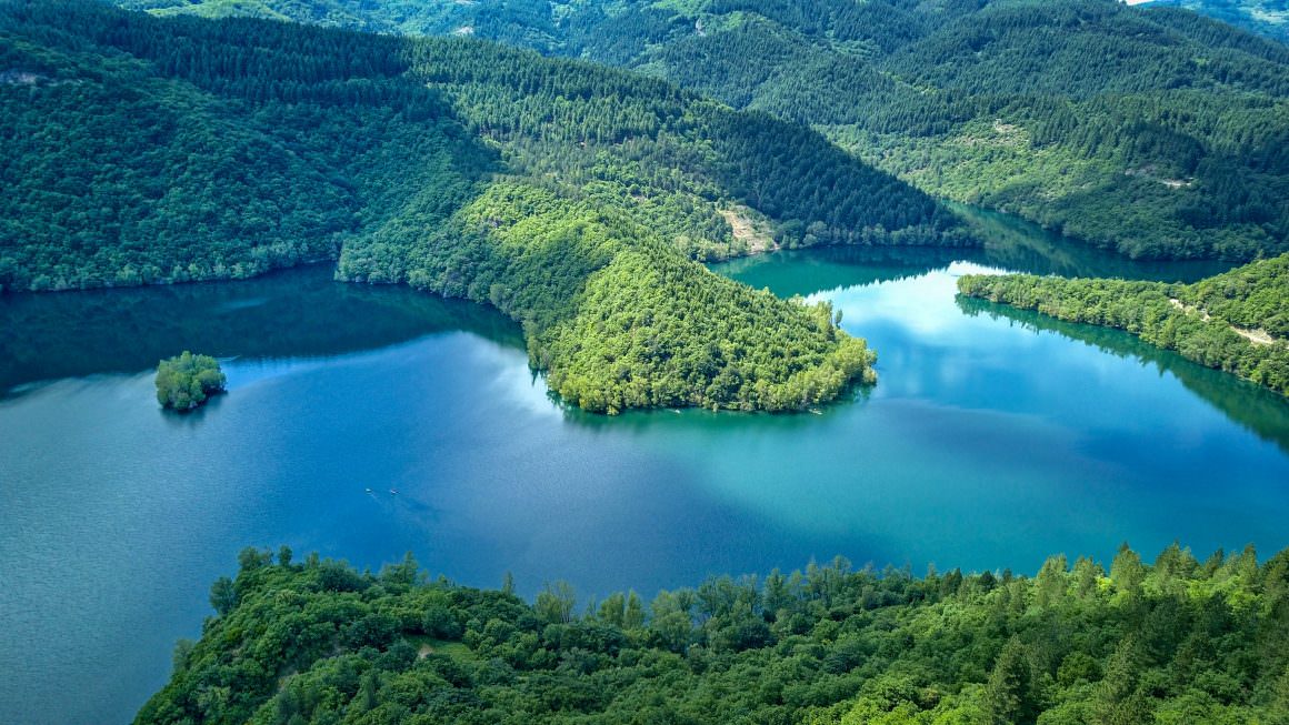 Lac des Monts d'Orb à Avène