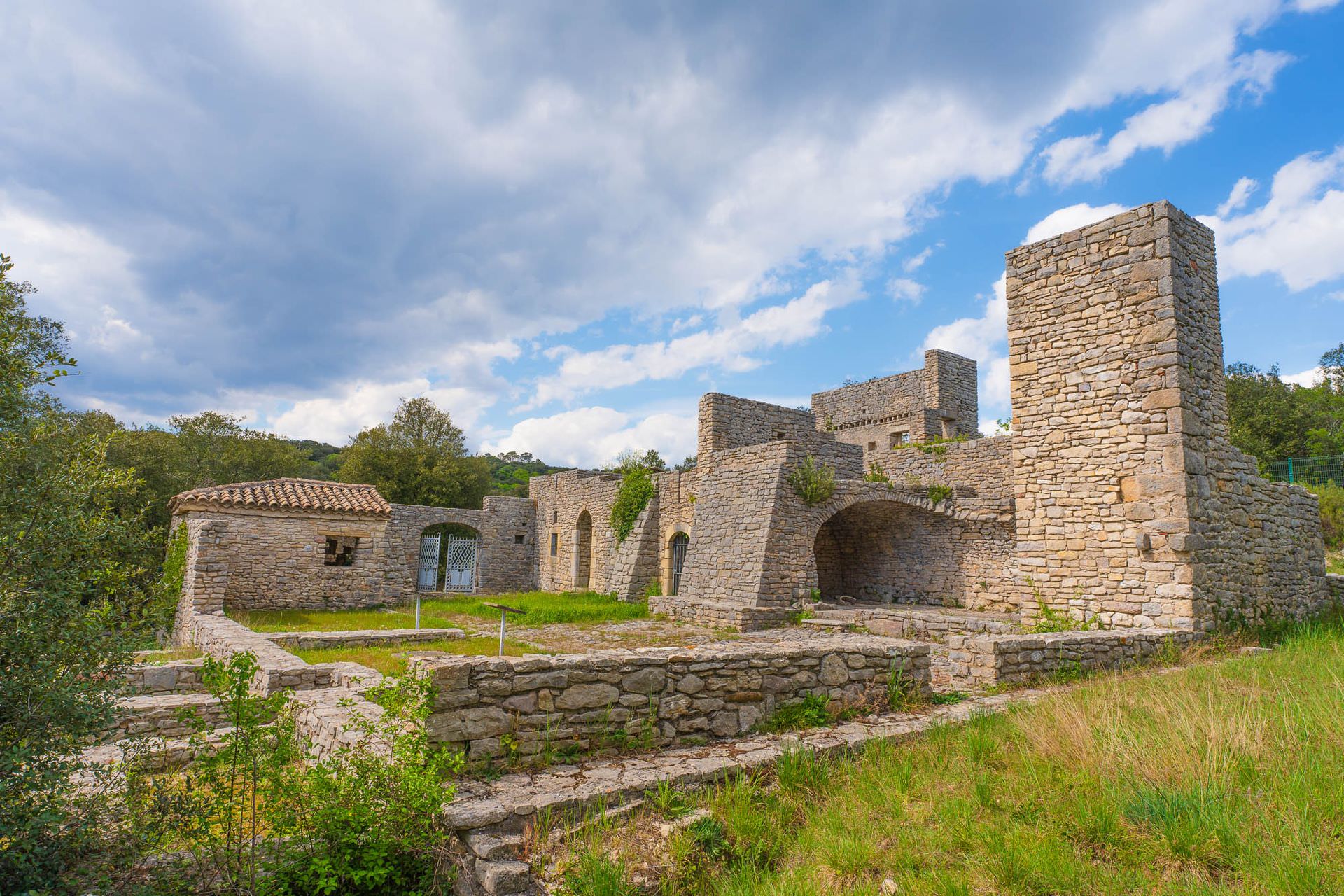 Verrerie de Couloubrines à Ferrières-Les-Verreries