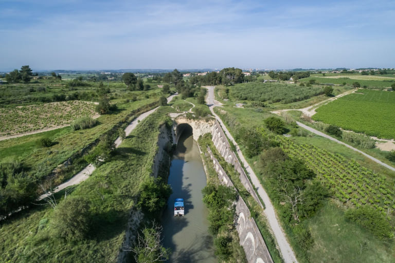 Vue aérienne du Tunnel du Malpas sur le Canal du Midi