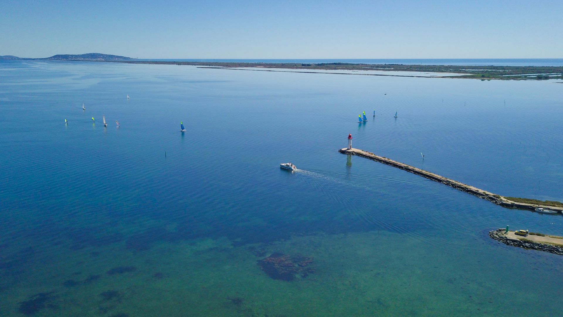 L'embouchure du Canal du Midi dans l'étang de Thau à la pointe des Onglous