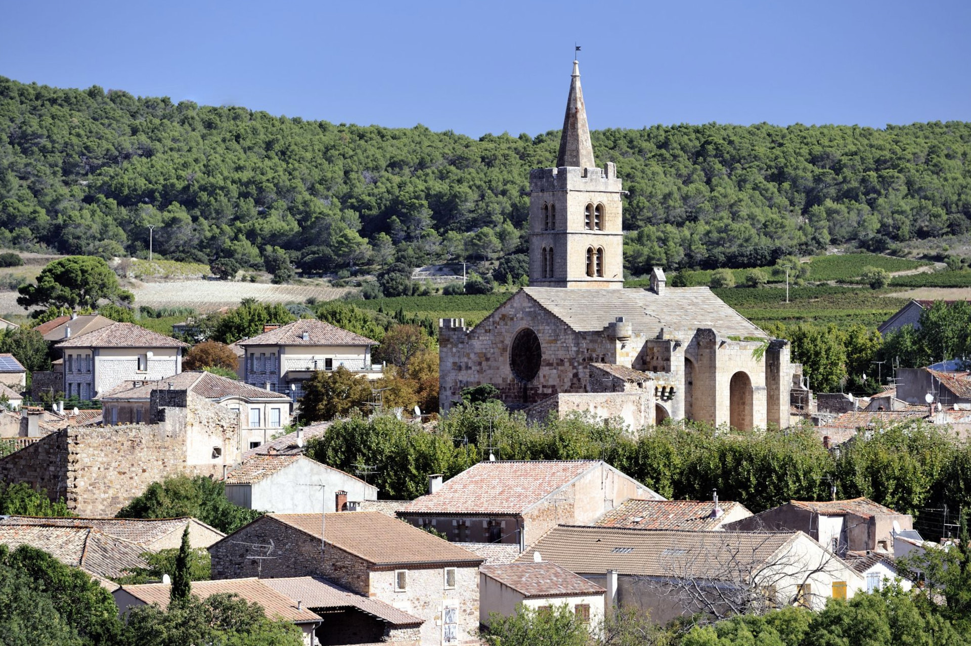 Cruzy © Office de Tourisme Canal du Midi au St Chinian Village médiéval de Cruzy