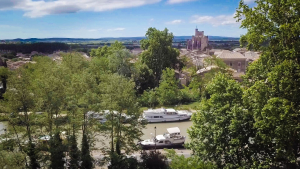 Canal du Midi, Capestang et la collégiale Saint-Etienne