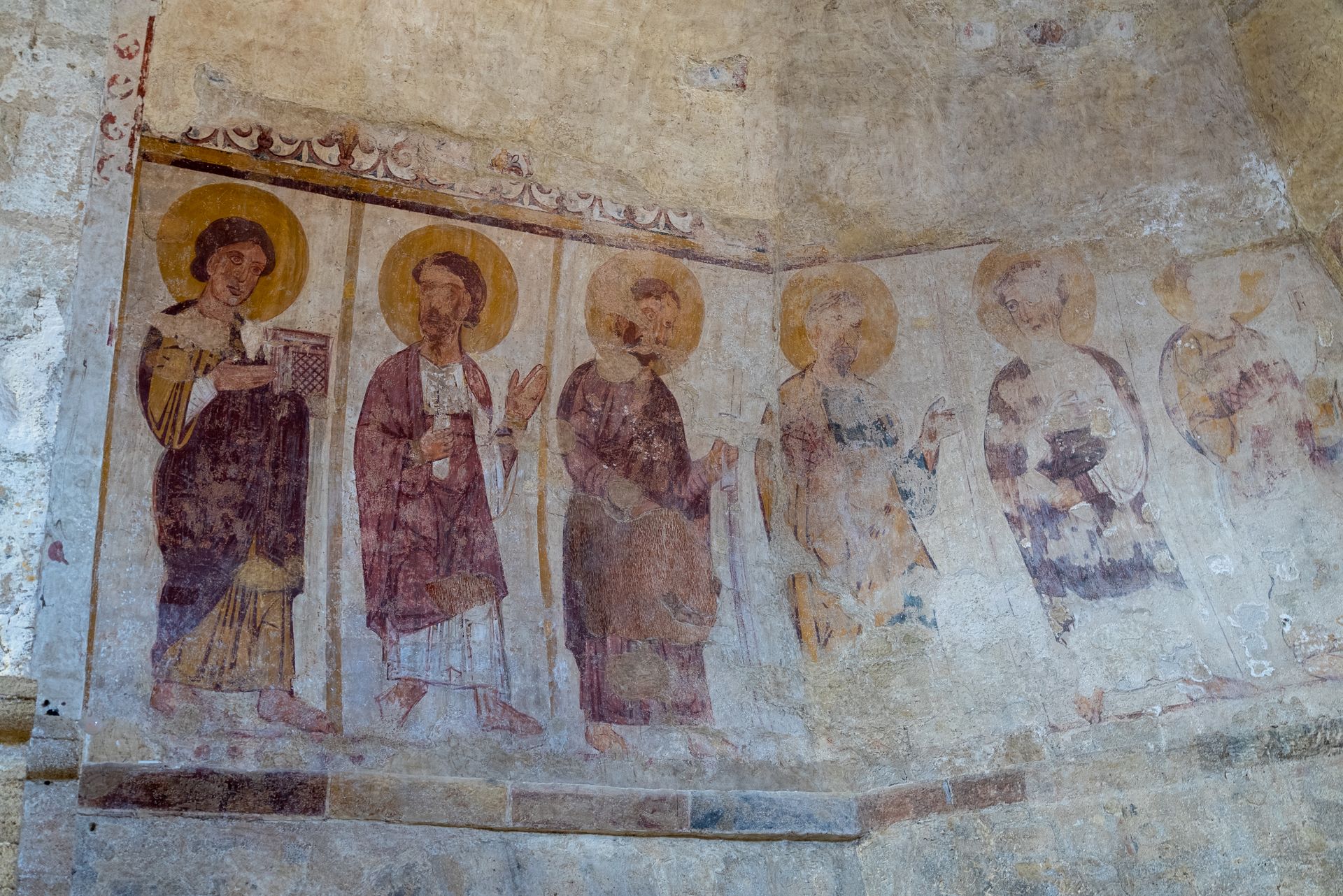 Chapelle Saint-Pierre de Montbazin © Marion Ricard - Office de Tourisme Archipel de Thau Destination Méditerranée Fresques byzantines de la chapelle Saint-Pierre de Montbazin
