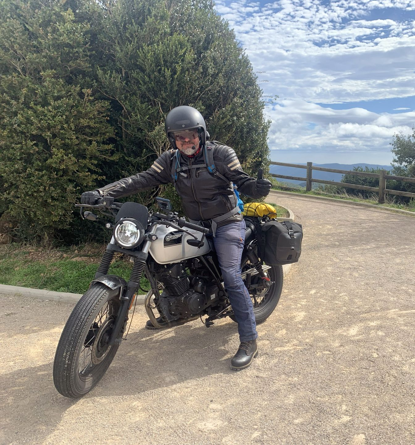 Virée moto dans le Haut-Languedoc - à la Croix de Mounis © Gilles Delerue