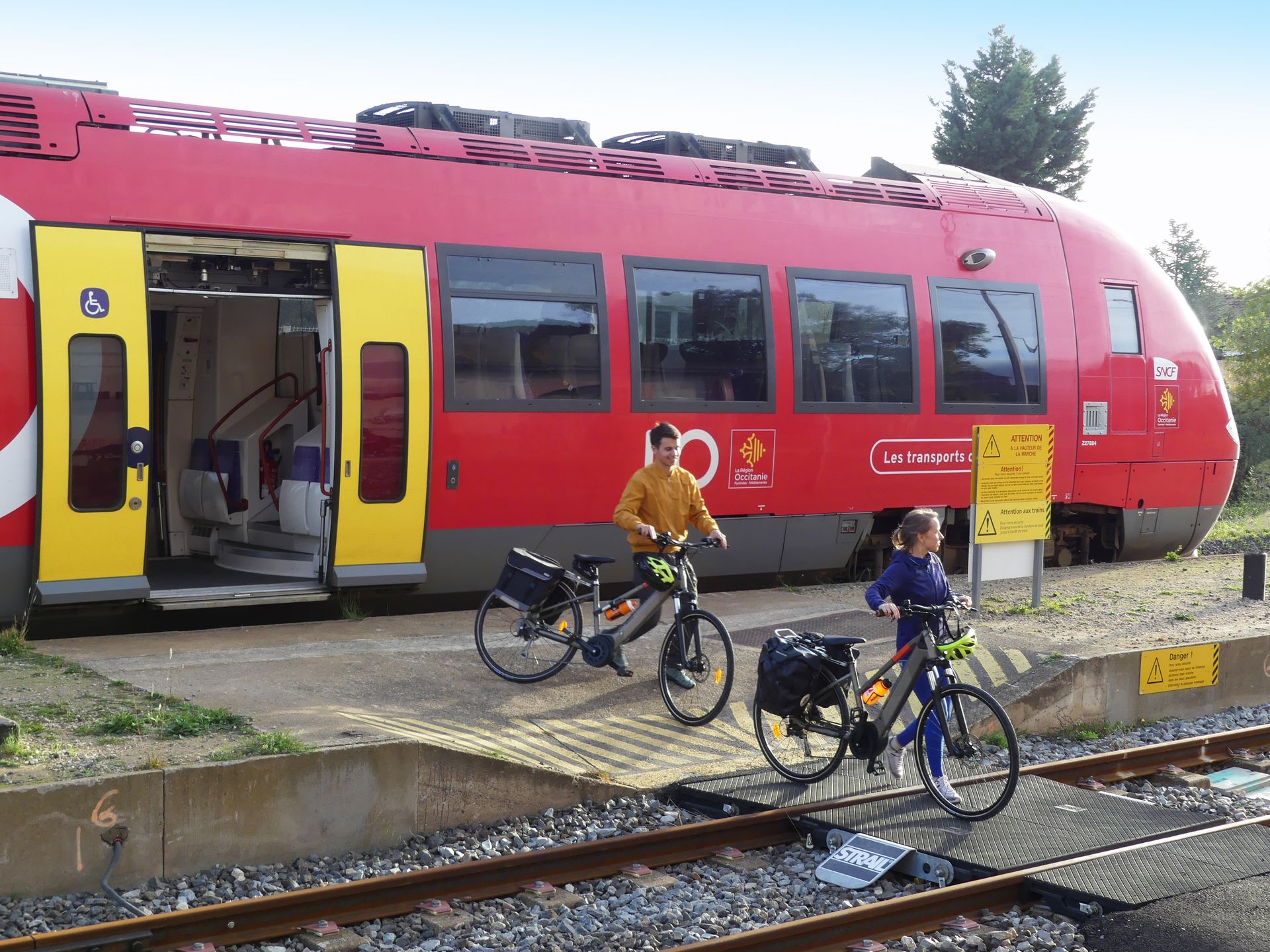 Gare de Magalas - Oenovelo Saint-Chinian au Canal du Midi - © Murielle Sanz ADT34