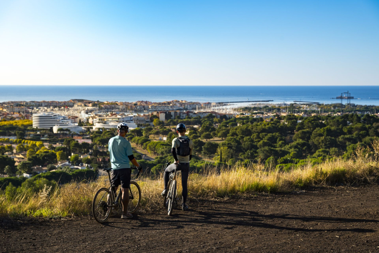 En gravel, au sommet du Mont Saint-Loup au Cap d'Agde © Sam Bié