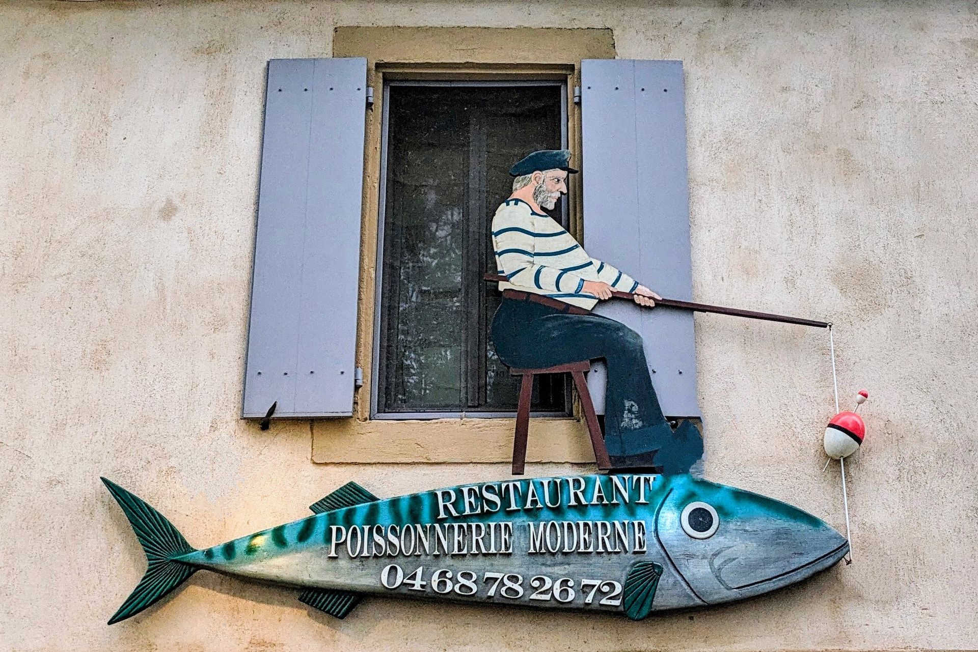 Enseigne à Trèbes