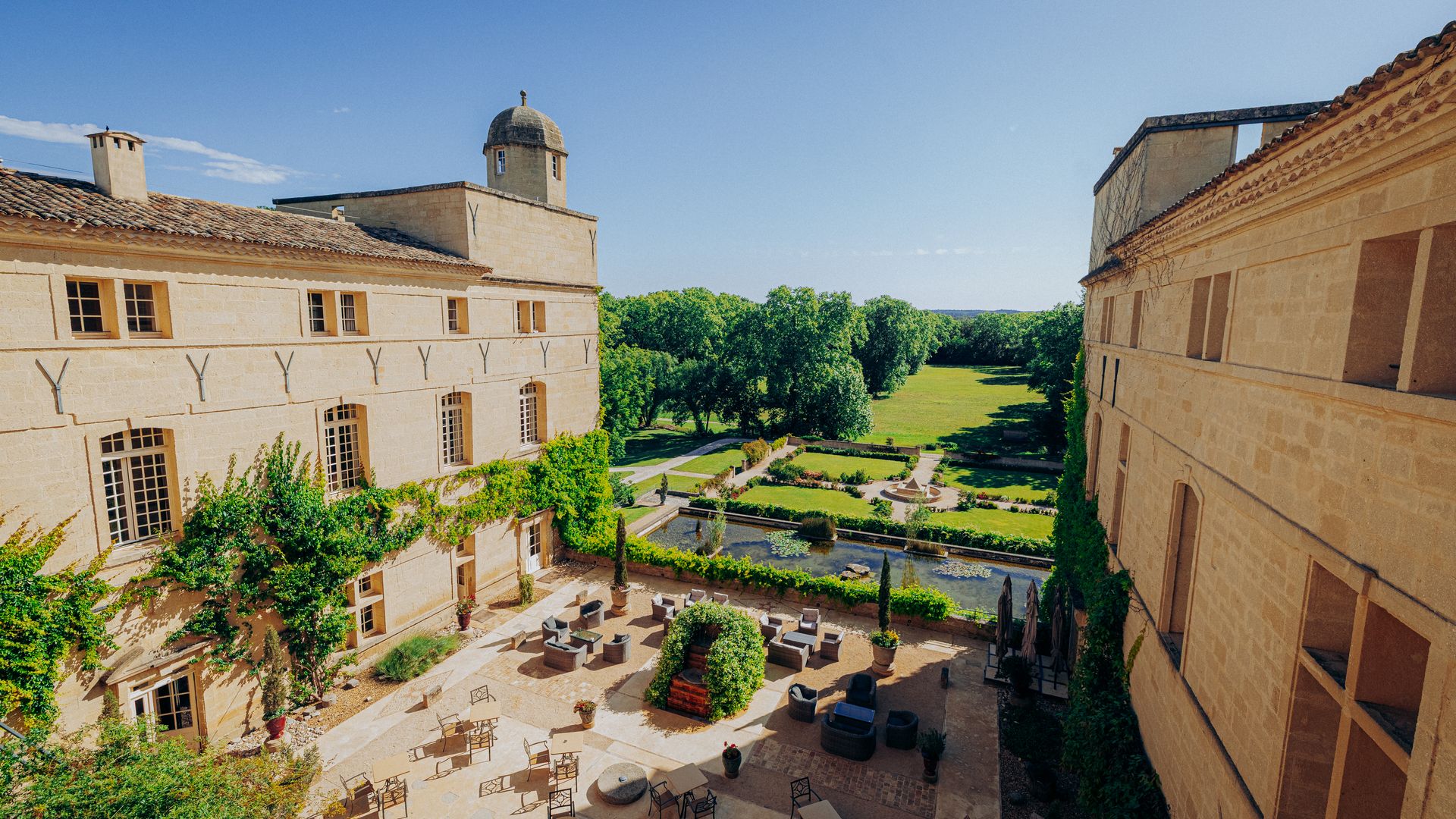 Château de Pondres à Villevieille dans le Gard